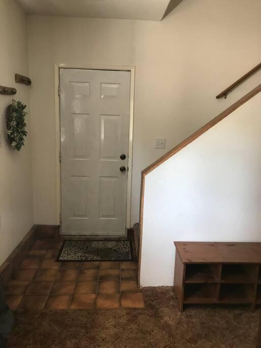 Cheerful 2-Bedroom Cottage Near Eagle Lake Susanville Εξωτερικό φωτογραφία